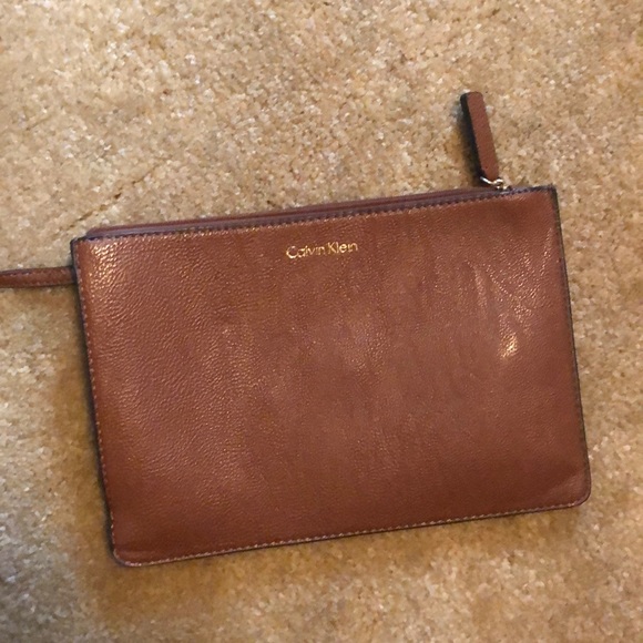 Calvin Klein REVERSIBLE Leather Tote Bag - Picture 2 of 8